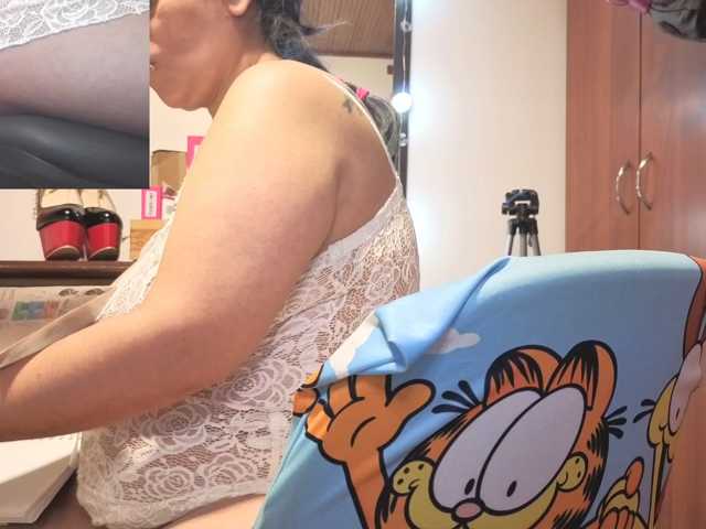 zoedoll live cam on BongaCams