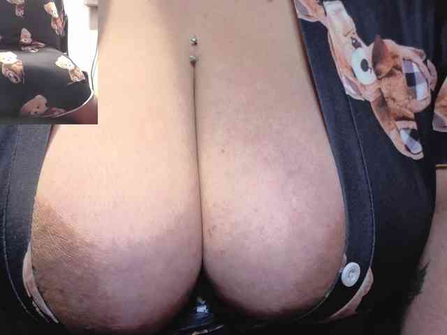 zoedoll webcam