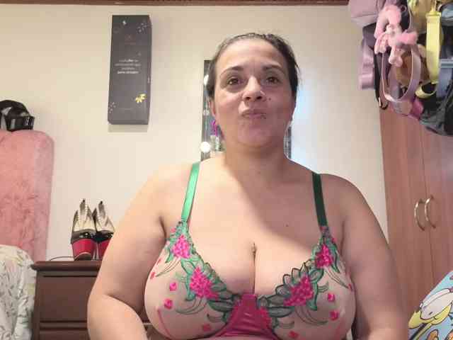 zoedoll webcam