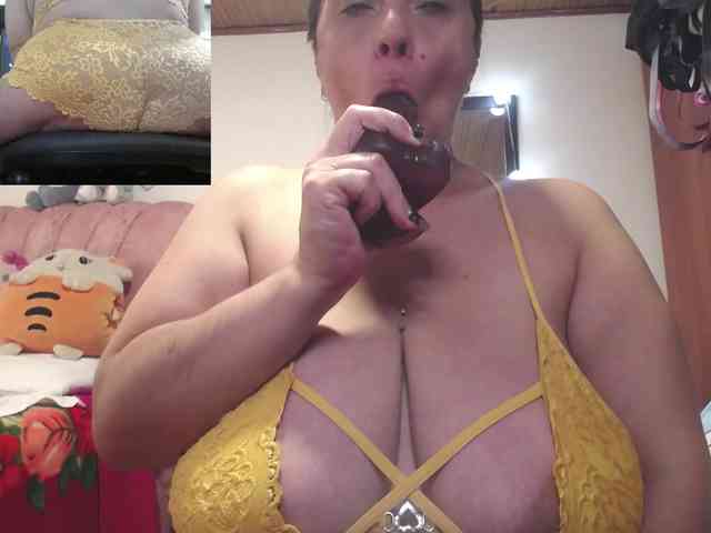 zoedoll webcam