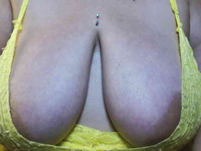 zoedoll webcam