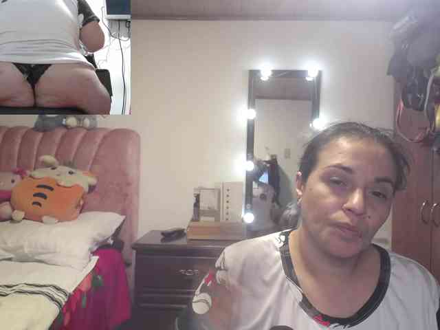 zoedoll webcam