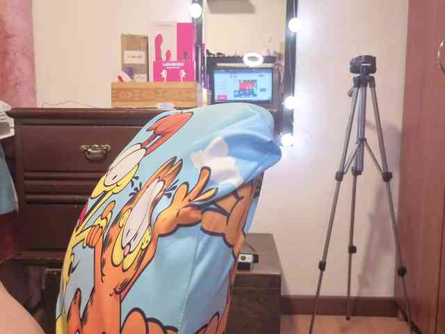 zoedoll webcam