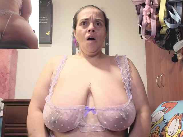 zoedoll webcam