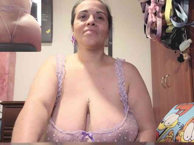 zoedoll webcam