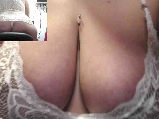 zoedoll webcam