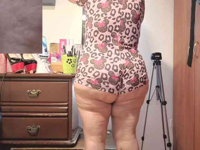 zoedoll webcam