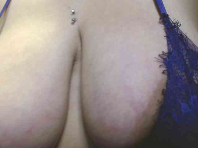zoedoll webcam