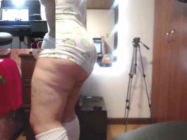 zoedoll webcam