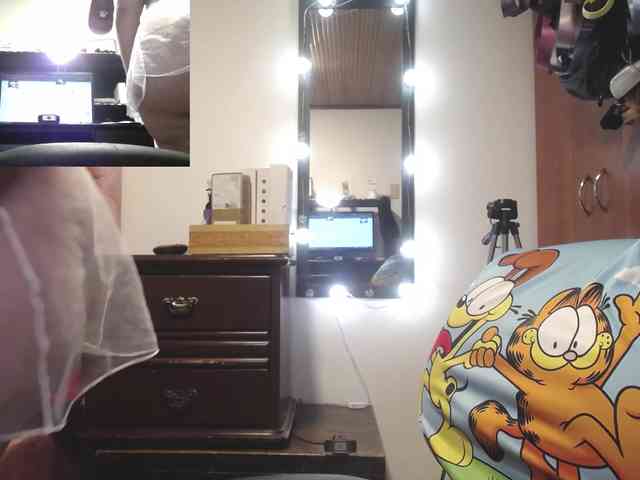 zoedoll webcam