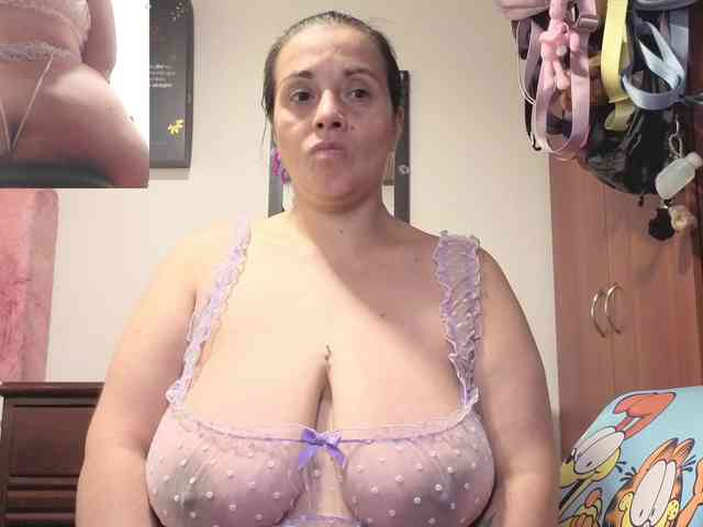 zoedoll webcam
