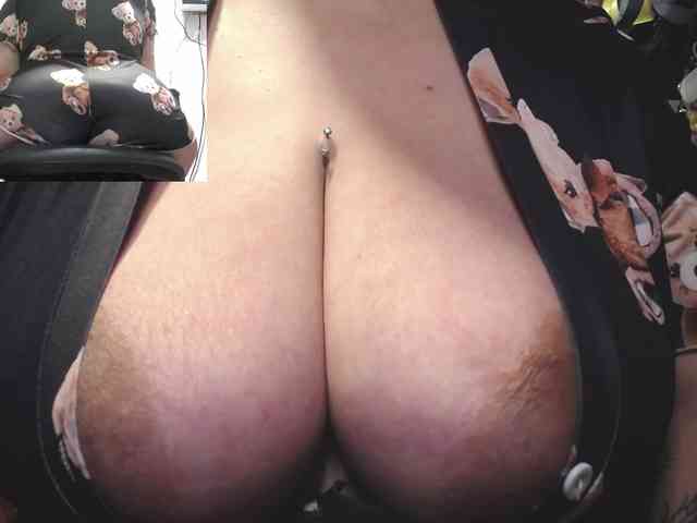 zoedoll webcam