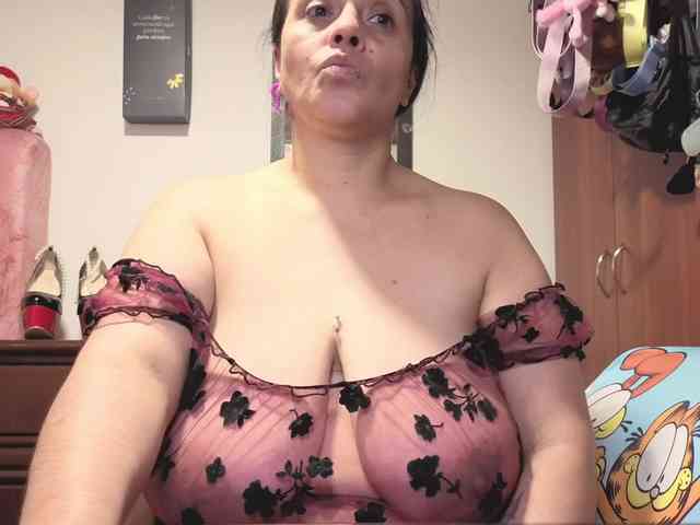 zoedoll's webcam live show