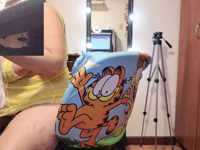 zoedoll webcam