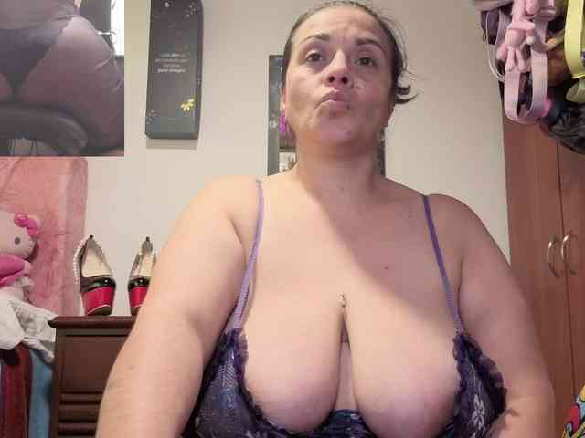 zoedoll webcam