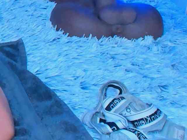RoseCoxxx webcam