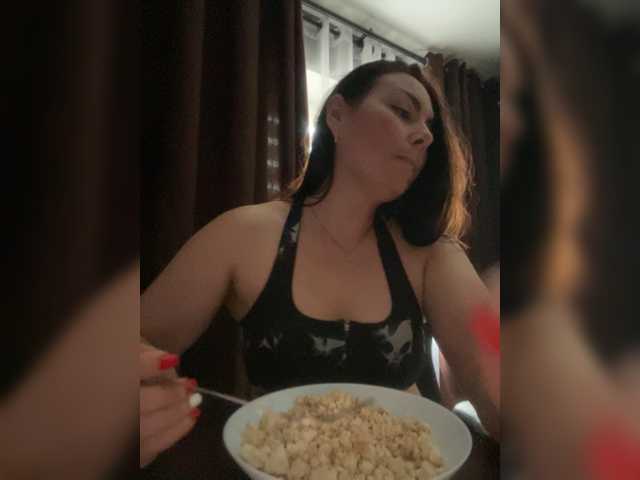 Katerinagreiz live cam on BongaCams