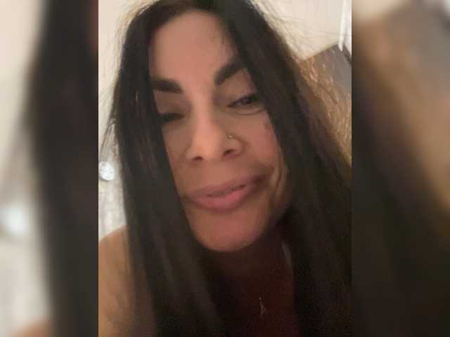 _Alexandra_ Live Cam