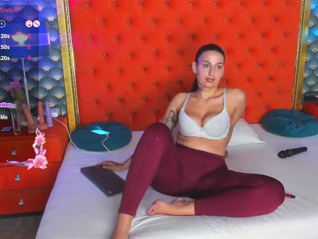 VallerieJones live cam on BongaCams