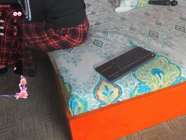 -VALERIIAA- live cam preview