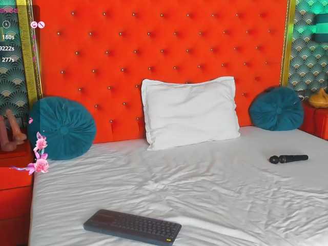 VallerieJones live cam on BongaCams