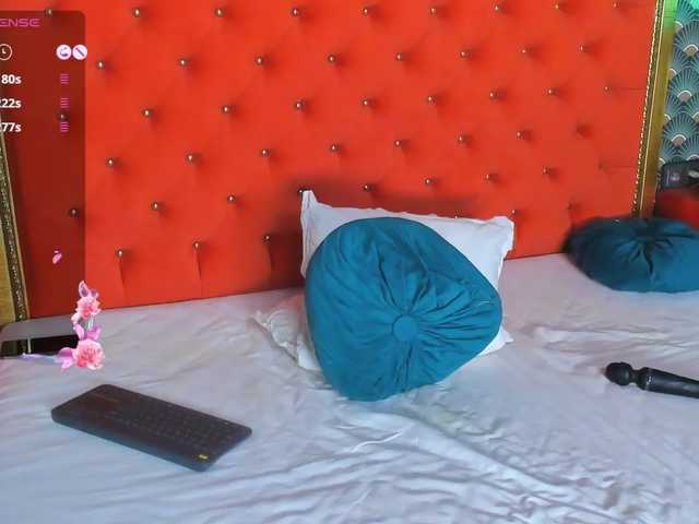 VallerieJones live cam on BongaCams