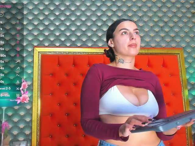 valleriejones live sex