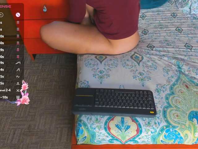 VallerieJones live cam on BongaCams