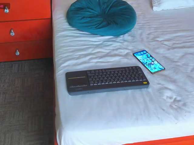 VallerieJones live webcam show