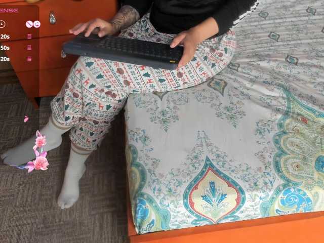 -VALERIIAA- live cam preview