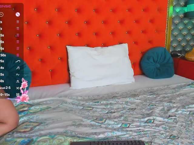 VallerieJones live cam on BongaCams