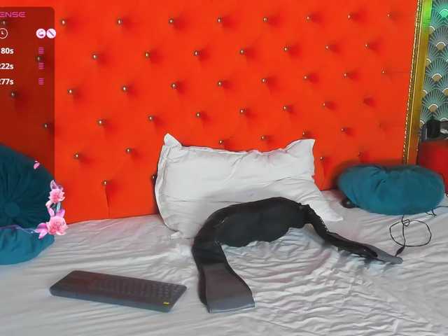 -VALERIIAA- live webcam show