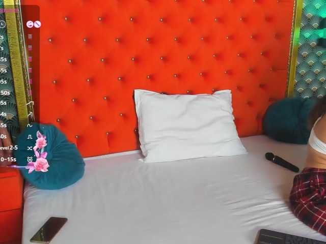 VallerieJones live cam on BongaCams