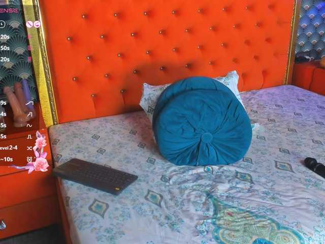 VallerieJones, en directo ahora en BongaCams