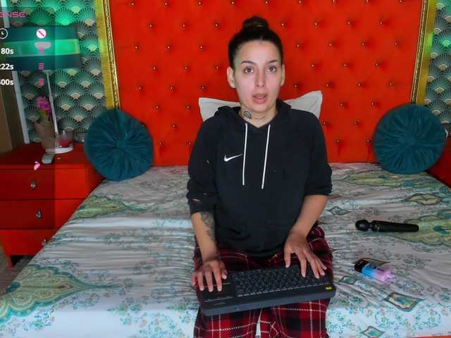 Preview of -valeriiaa-