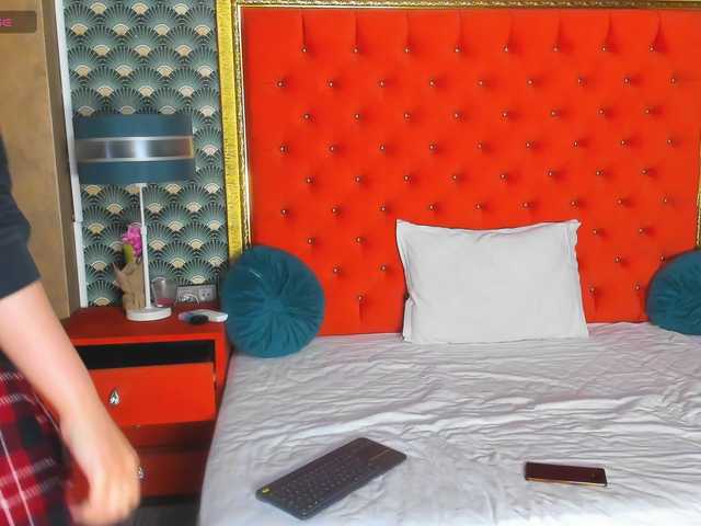 VallerieJones live cam on BongaCams