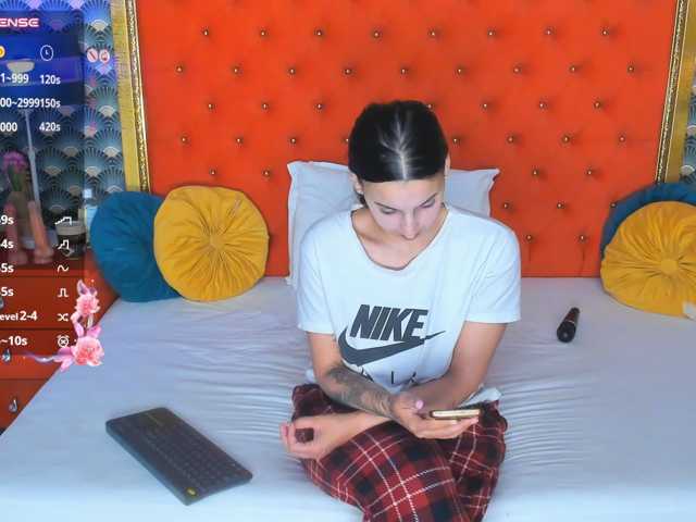 VallerieJones live cam on BongaCams