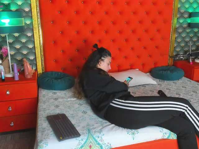 -VALERIIAA-