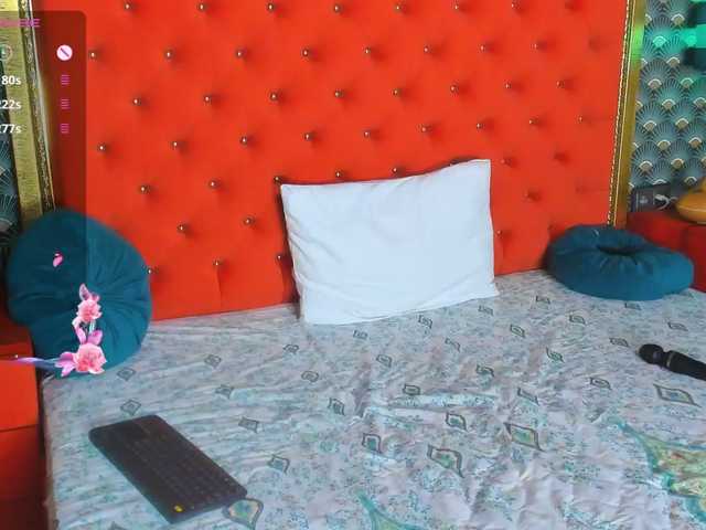 VallerieJones live cam on BongaCams