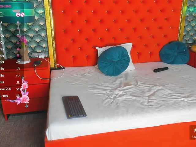 VallerieJones live cam on BongaCams