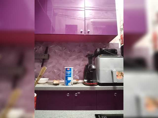 -VALERIIAA-