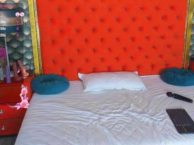 VallerieJones live cam