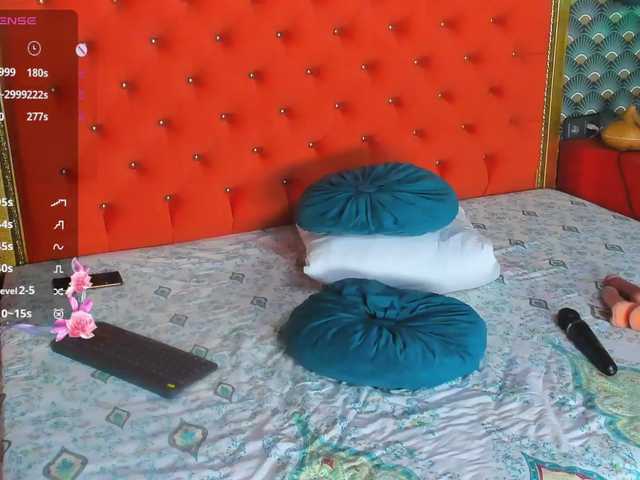 VallerieJones live cam on BongaCams