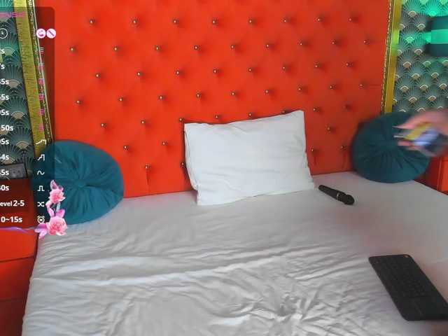 VallerieJones live cam on BongaCams