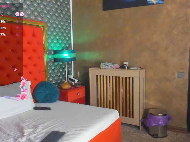 VallerieJones live webcam show