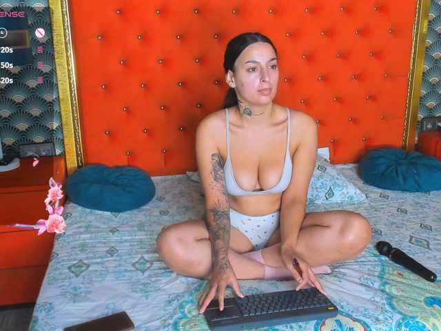 -VALERIIAA-