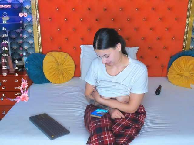 Valeriiaa live cam