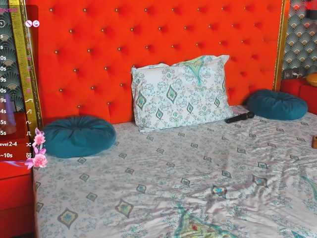 VallerieJones live cam on BongaCams