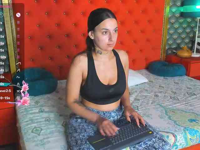 -VALERIIAA- webcam