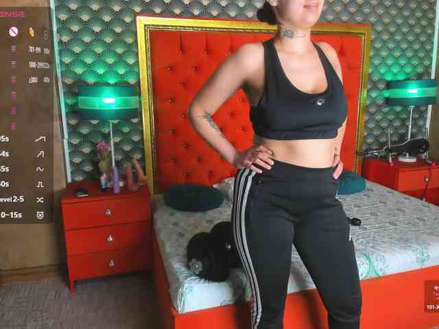 Model: -VALERIIAA-